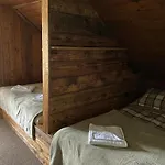 Bouda Sestidomi * Strážné