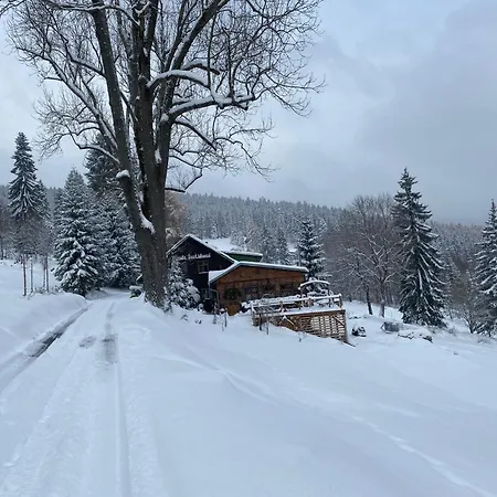 Сasa de vacaciones Bouda šestidomí