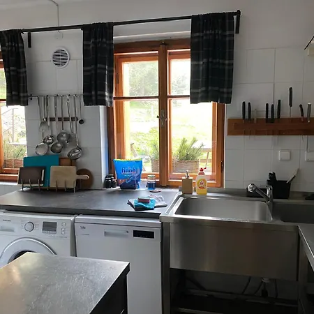Bouda šestidomí Strážné