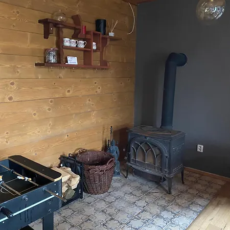 Bouda Sestidomi * Strážné