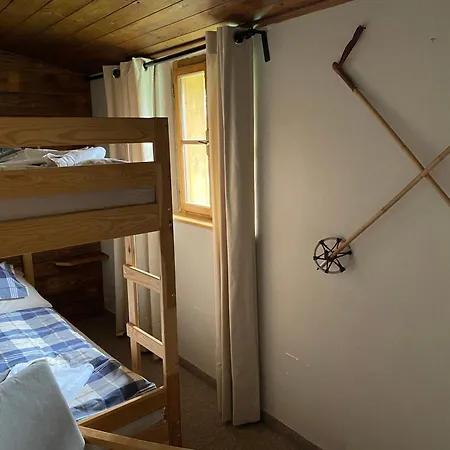 بيت للعطل Bouda Sestidomi Strážné