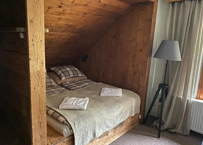Bouda Sestidomi Semesterbostad *