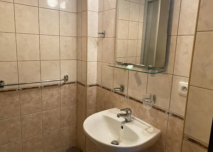 Bouda Sestidomi Strážné