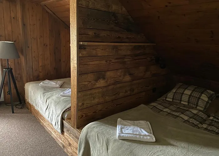 Bouda Sestidomi * Strážné